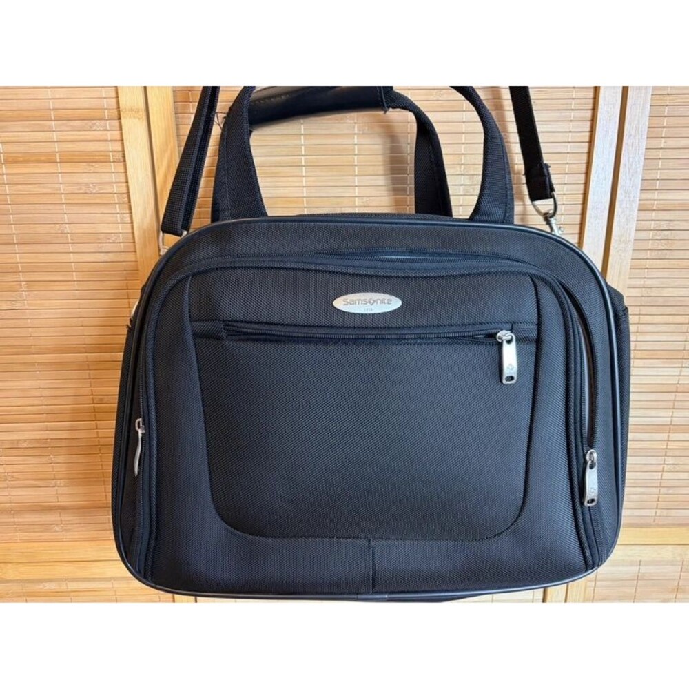 Samsonite, laptop, luggage messenger, bag, black, medium size